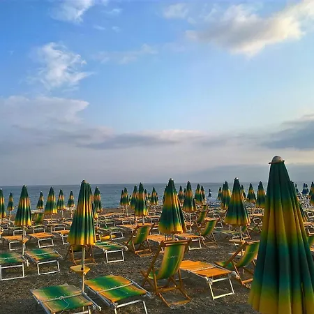 فندق Rio 3 Stelle Superior -finale Ligure 3*