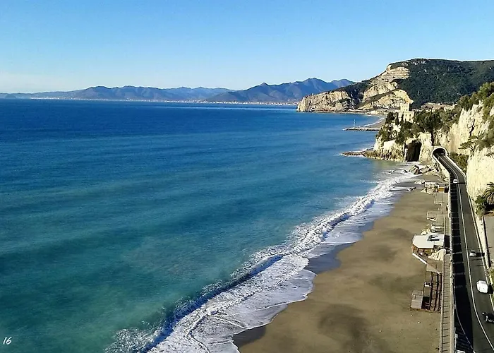 Отель Rio 3 Stelle Superior -finale Ligure Andora